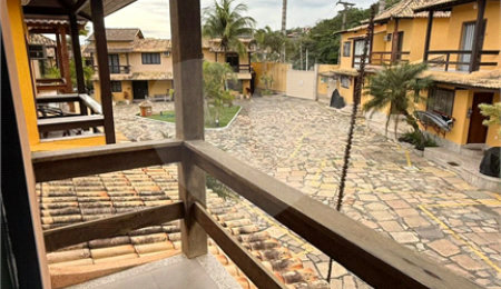 Casa em condomínio à venda com 3 quartos, sendo 1 suíte,  em Ferradurinha, Armação dos Búzios, RJ