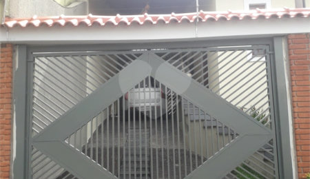 Casa Térrea à venda com 3 quartos, sendo 2 suítes,  em Parque Vitória, São Paulo, SP