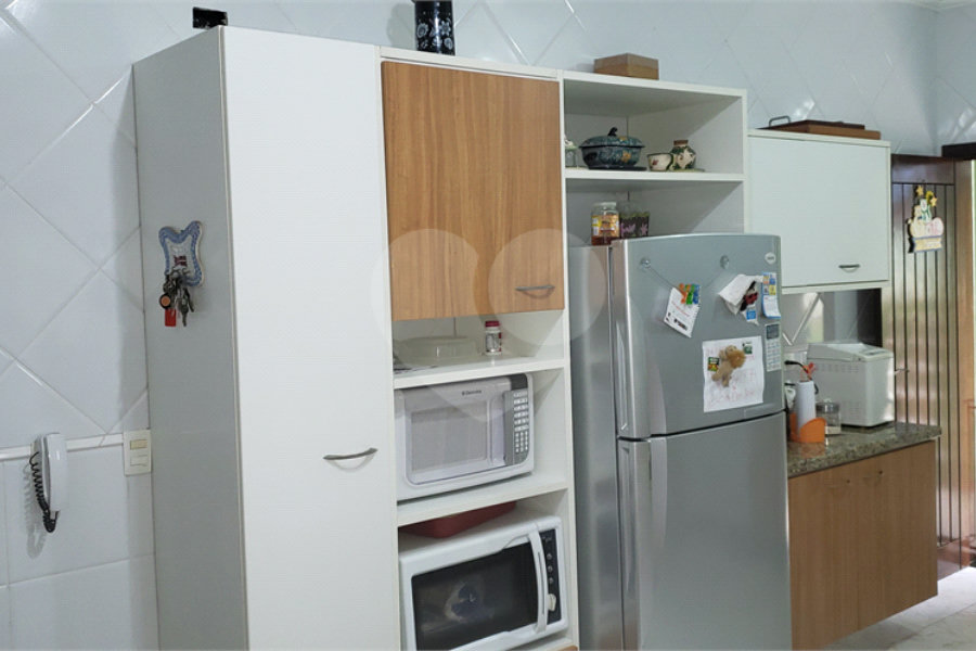 Casa à venda com 3 quartos, sendo 1 suíte, no condomínio Alpes da Cantareira, Mairiporã - SP