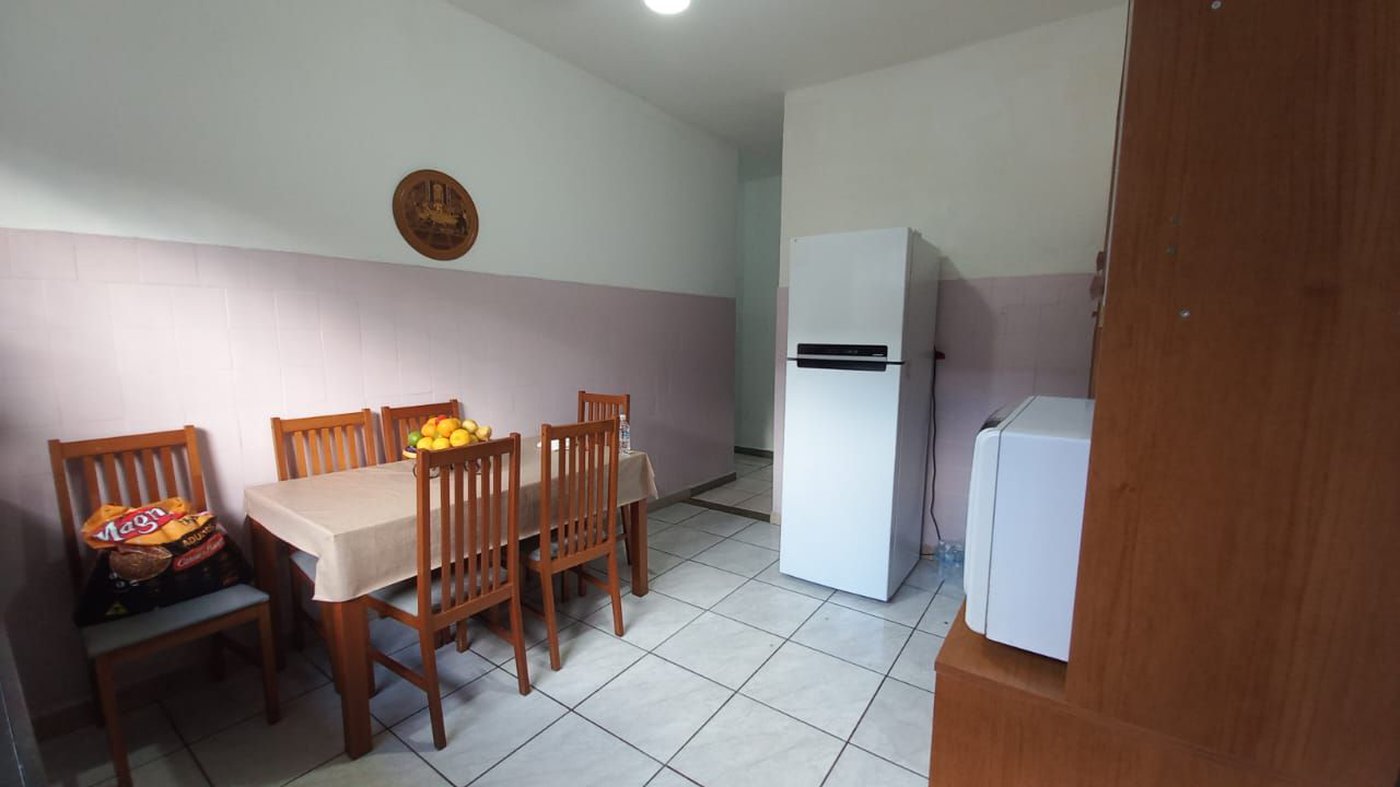 Casa com 2 dormitórios à venda, 100 m² por R$ 700.000,00 - Vila Guilhermina - Praia Grande/SP