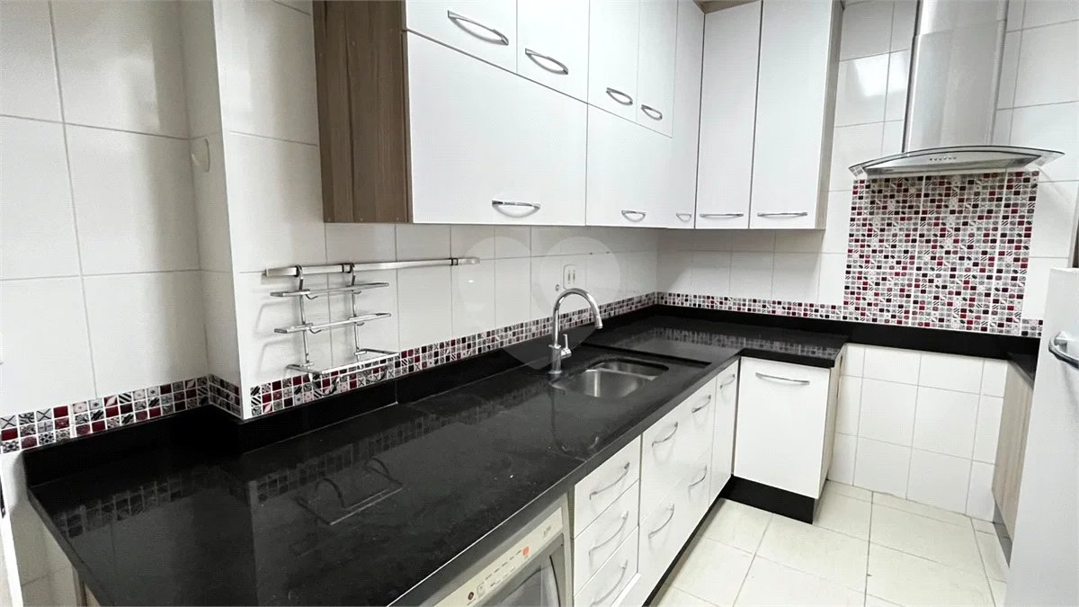 Apartamento à venda com 3 quartos, sendo 1 suíte, em Saúde, São Paulo, SP