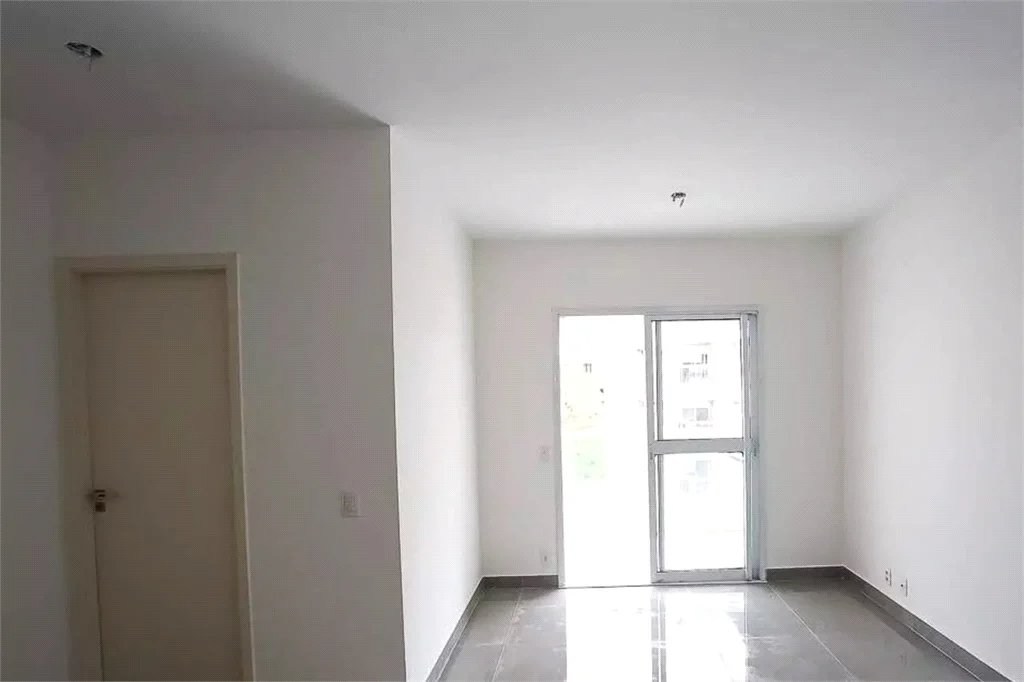 Apartamento para alugar com 2 suítes em Jardim Ampliação, São Paulo, SP