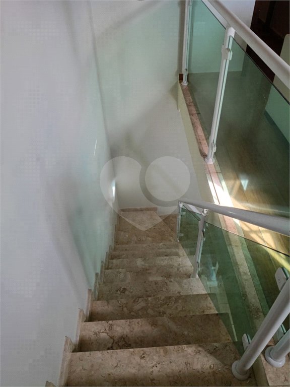 Casa à venda com 4 quartos, sendo 2 suítes,  em Vila Rei, Mogi das Cruzes, SP