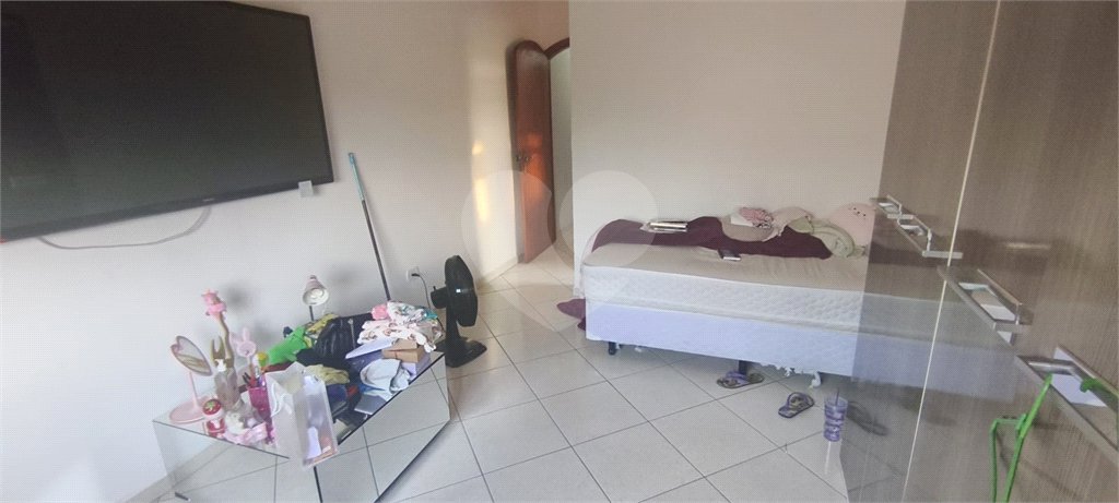 Casa à venda com 4 quartos, sendo 3 suítes, em Jardim Vila Galvão, Guarulhos, SP