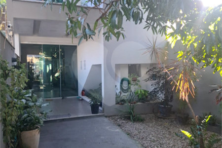 Casa à venda com 3 quartos, sendo 1 suíte, em Campo Grande, Rio de Janeiro, RJ