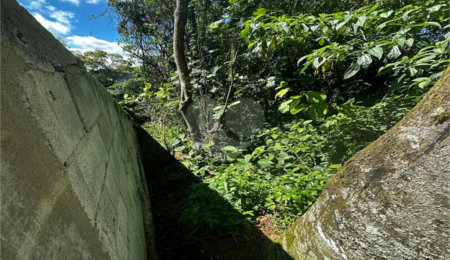 Terreno à venda no condomínio Parque Suiça, Caieiras - SP