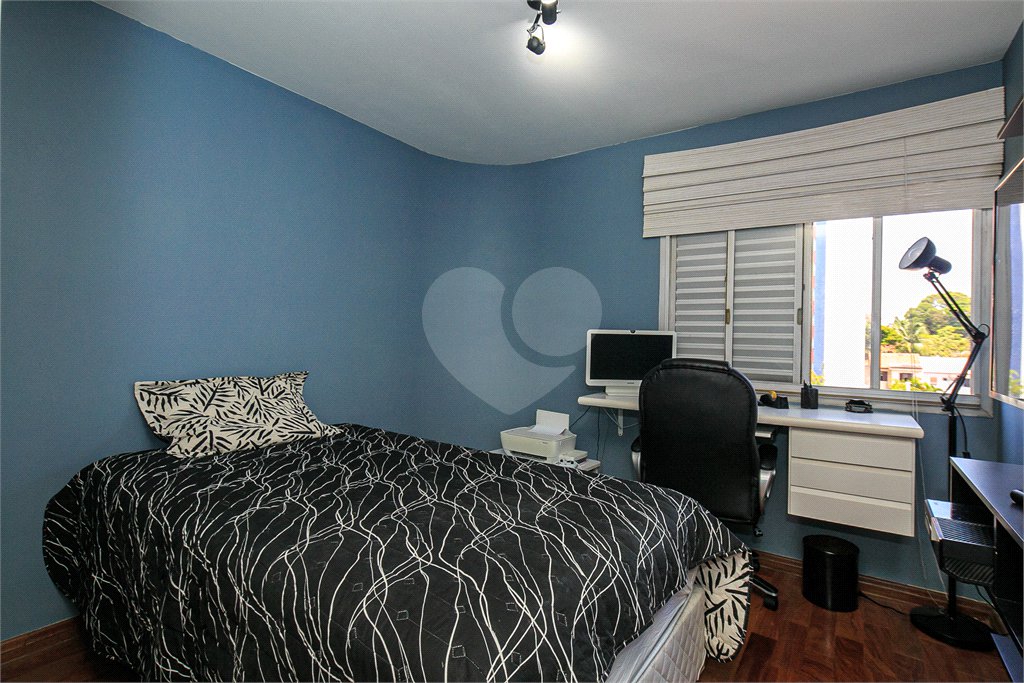 Apartamento à venda com 3 quartos, sendo 1 suíte, em Chácara Santo Antônio, São Paulo, SP