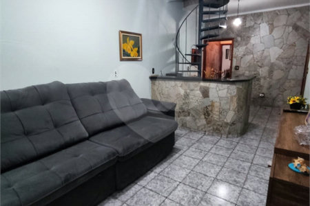 Sobrado à venda com 3 quartos, sendo 1 suíte, em Campos Elíseos, Ribeirão Preto, SP