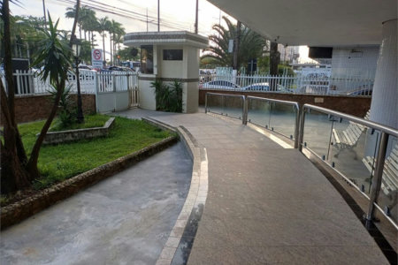 Apartamento com 2 dormitórios à venda, 56 m² por R$ 515.000,00 - José Menino - Santos/SP