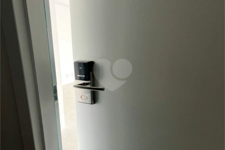 Apartamento à venda com 3 suítes em Campo Belo, São Paulo, SP