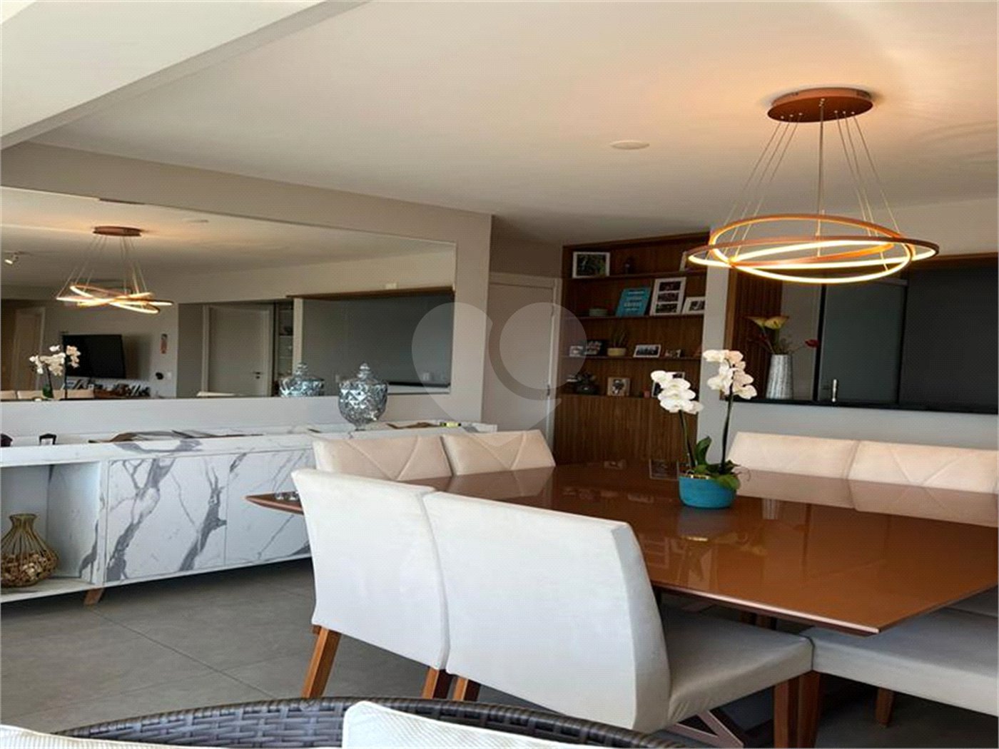 Apartamento à venda com 3 suítes em Jardim Caboré, São Paulo, SP