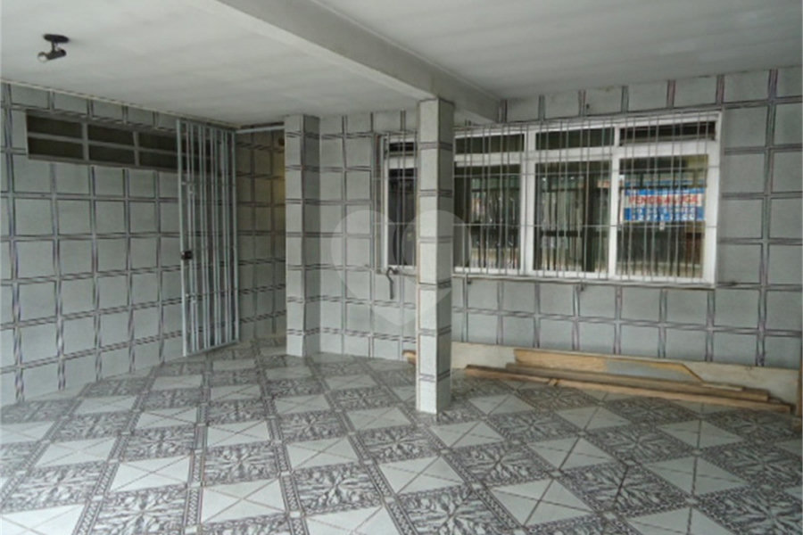 Sobrado à venda com 3 quartos em Jardim Peri, São Paulo, SP