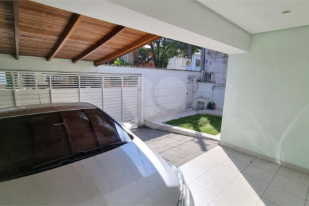 Casa à venda com 3 suítes em Jardim Trussardi, São Paulo, SP