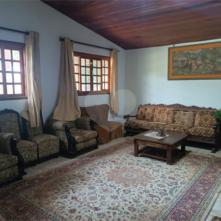 Sítio à venda com 6 quartos, sendo 5 suítes,  em Alto da Serra (mailasqui), São Roque, SP