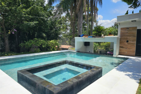 Sobrado à venda ou para alugar com 1 quarto, sendo 5 suítes, em Chácara Monte Alegre, São Paulo, SP
