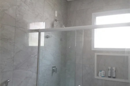 Casa à venda com 3 suítes em Moinho Velho, Cotia, SP