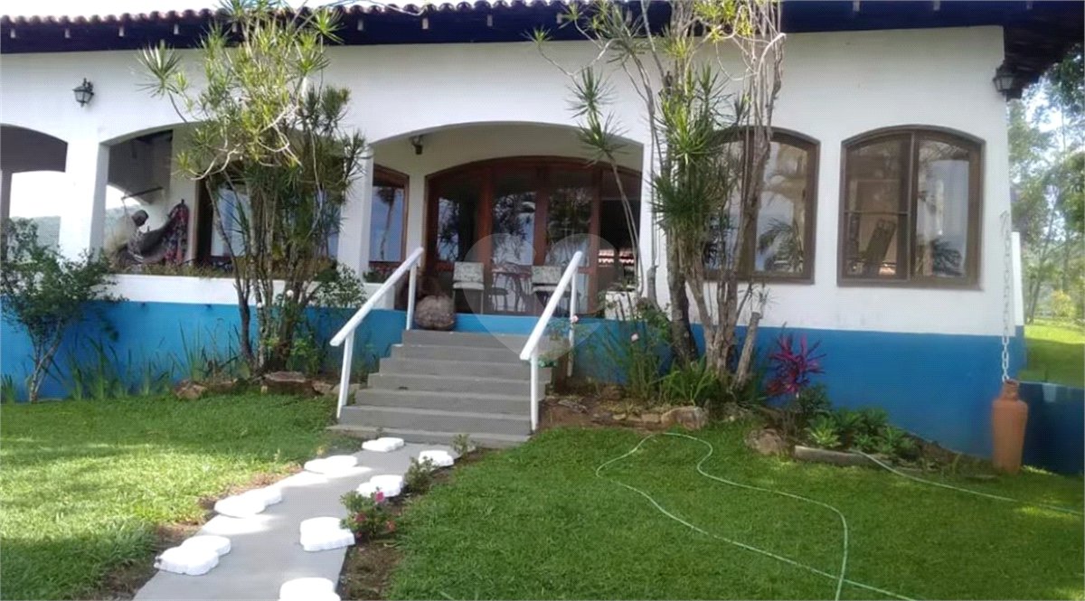 Sítio à venda com 6 quartos, sendo 5 suítes, em Dos Mimis, Piracaia, SP