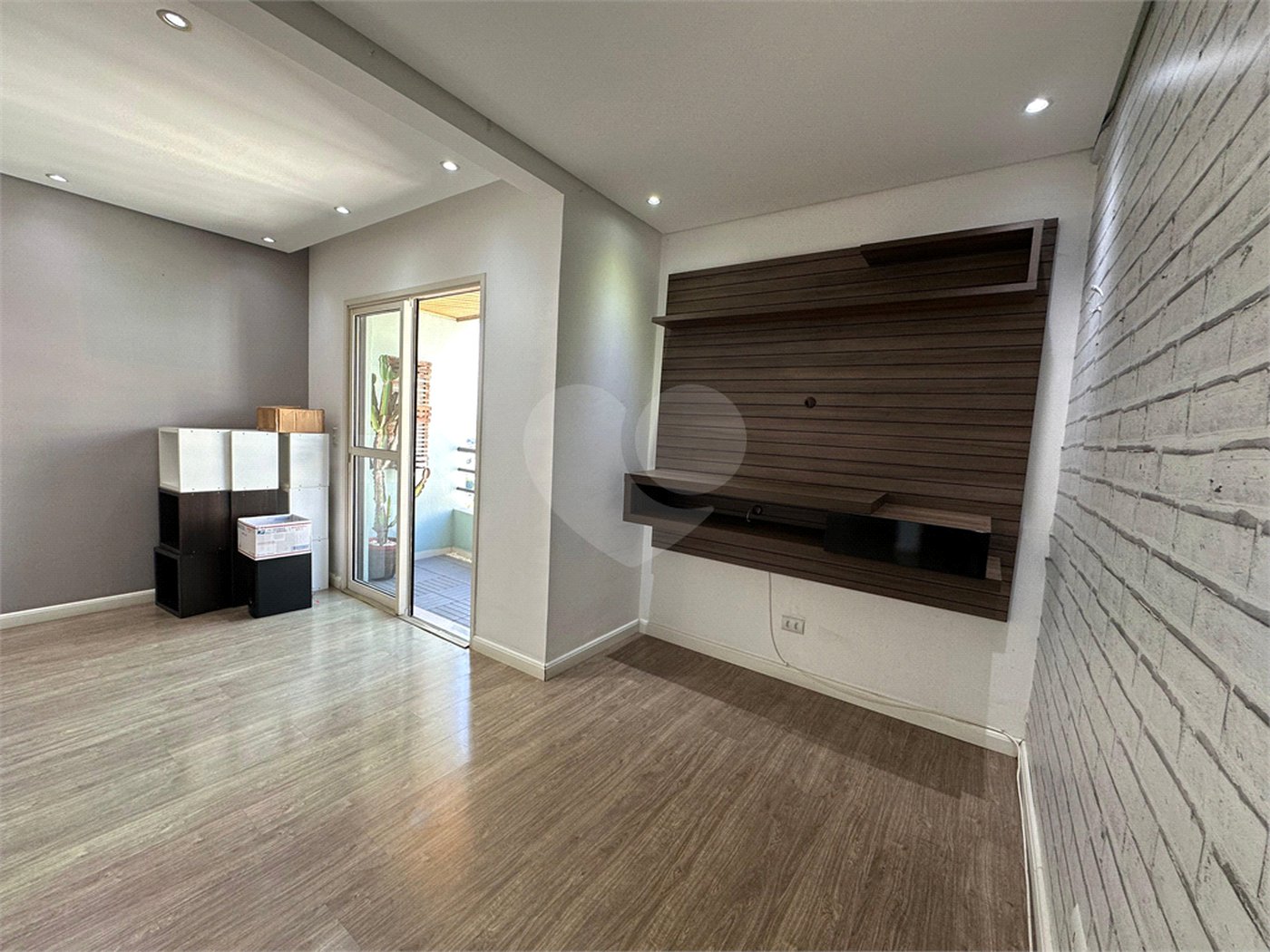 Apartamento à venda com 3 quartos, sendo 1 suíte,  em Gopoúva, Guarulhos, SP