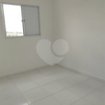 Apartamento no Condomínio Parque dos Manacás.