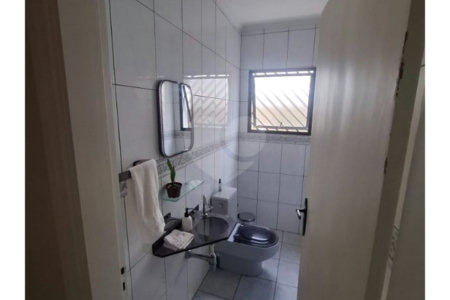 Casa à venda com 4 quartos, sendo 3 suítes, em Vila Aurora (zona Norte), São Paulo, SP