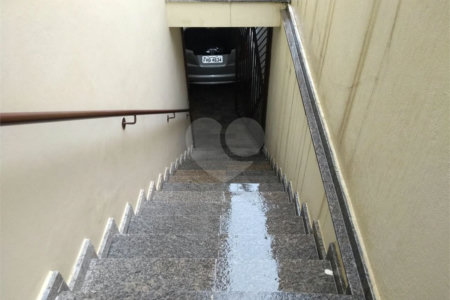 Sobrado à venda com 4 quartos, sendo 2 suítes,  em Bosque da Saúde, São Paulo, SP