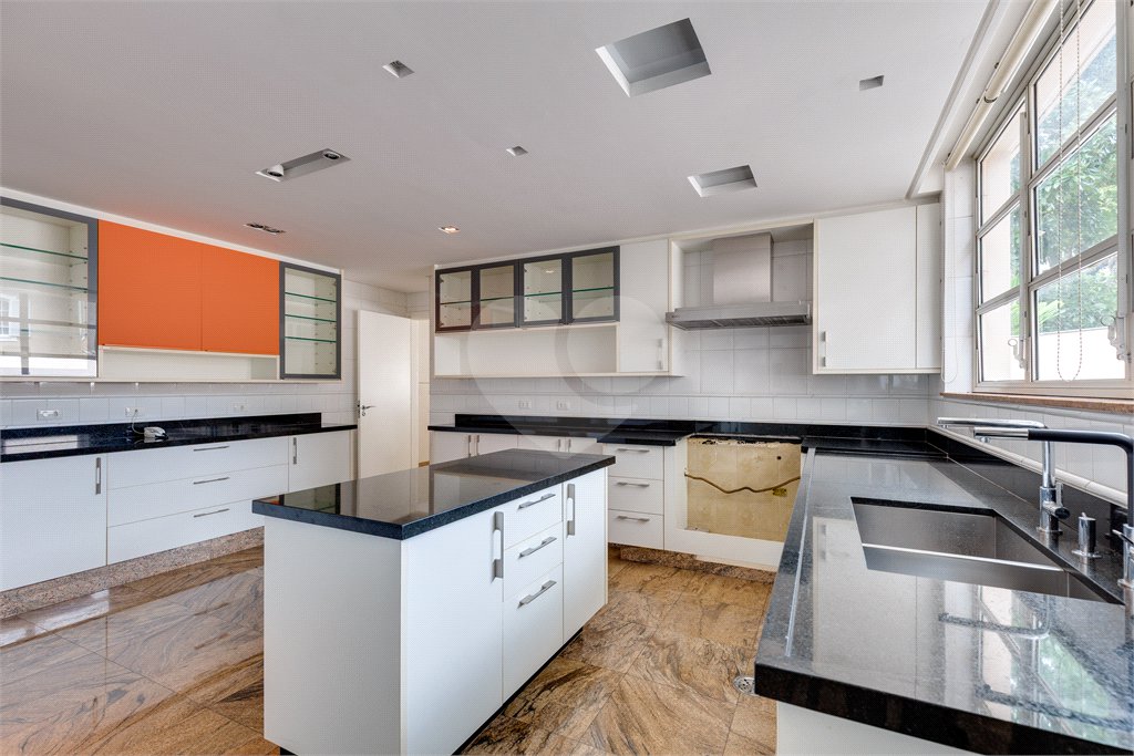 Casa de Vila à venda com 4 suítes em Chácara Flora, São Paulo, SP