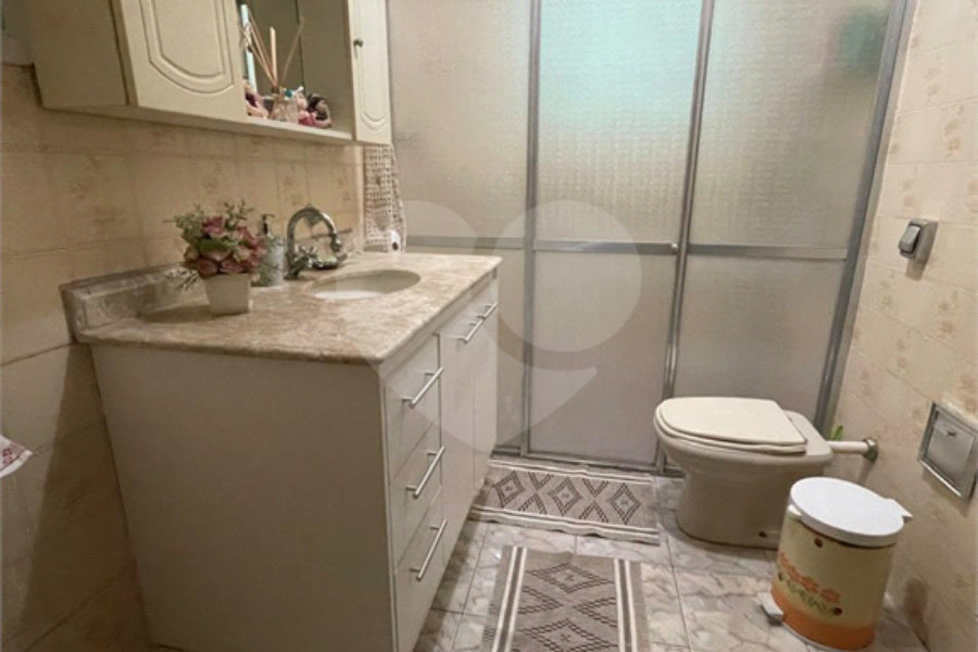 Sobrado à venda com 5 quartos, sendo 1 suíte,  em Vila Gustavo, São Paulo, SP