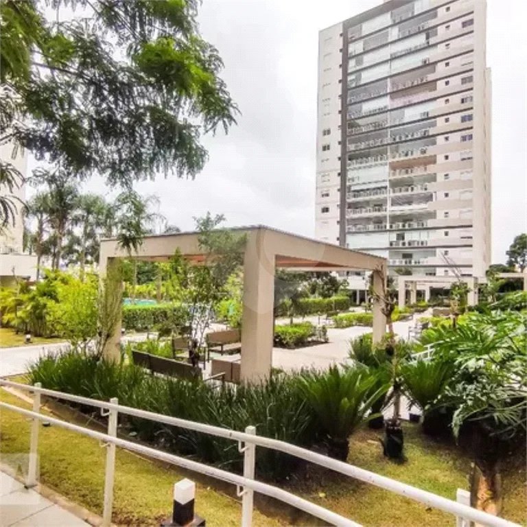 Apartamento à venda com 3 quartos, sendo 1 suíte,  em Jardim Vazani, São Paulo, SP