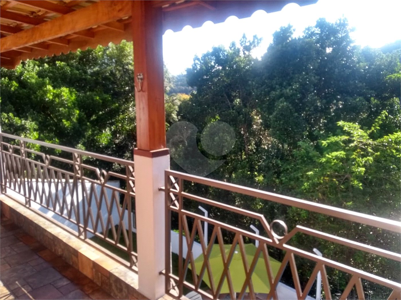 Casa à venda com 3 quartos, sendo 1 suíte, no condomínio Alpes de Mairiporã, Mairiporã - SP