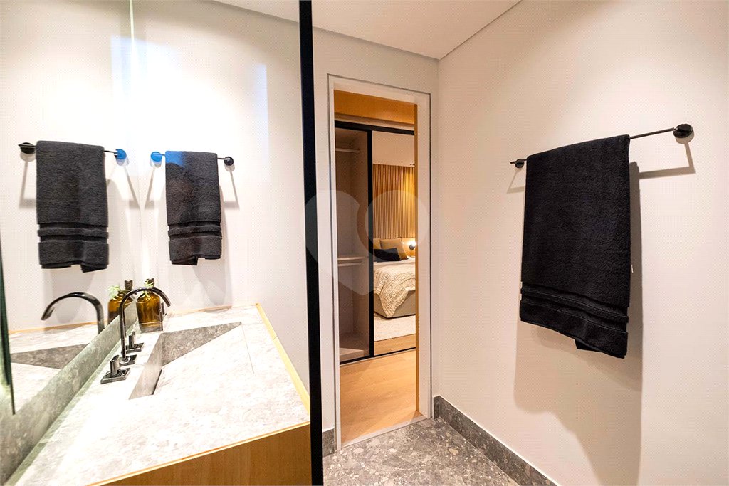 Apartamento à venda com 2 quartos, sendo 1 suíte, em Pinheiros, São Paulo, SP