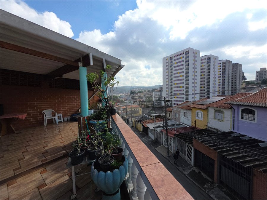 Sobrado à venda com 4 quartos, sendo 2 suítes, em Vila Nova Cachoeirinha, São Paulo, SP