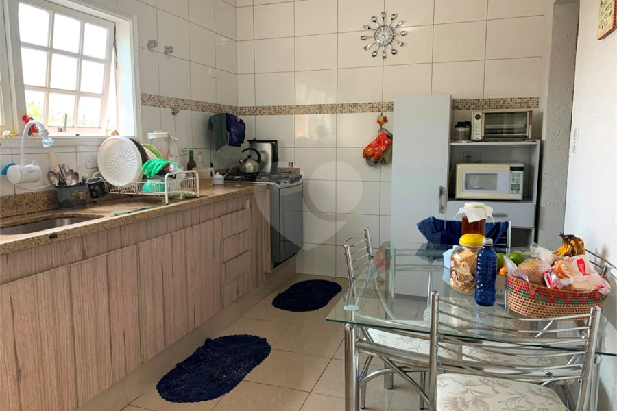 Sobrado à venda com 3 quartos, sendo 1 suíte, em Tremembé, São Paulo, SP