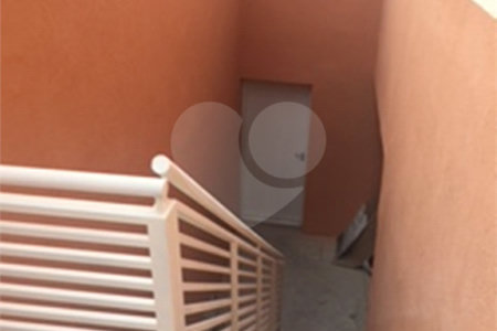 Sobrado à venda com 6 quartos, sendo 4 suítes,  em Jardim Ester, São Paulo, SP
