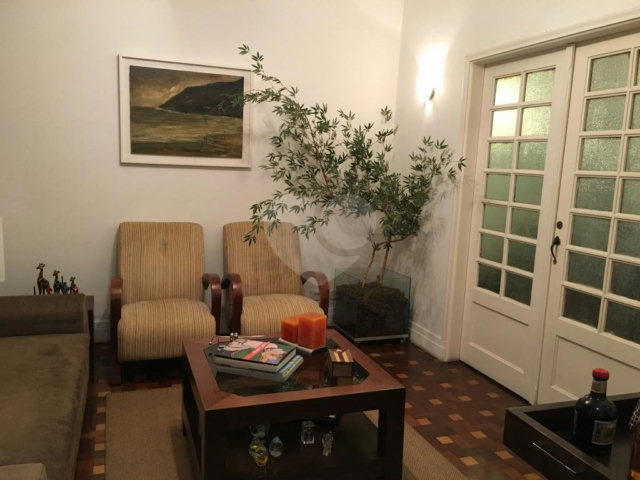 Casa de Vila à venda com 4 quartos, sendo 2 suítes,  em Planalto Paulista, São Paulo, SP
