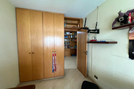 Casa à venda com 4 quartos, sendo 1 suíte, em Jardim das Vertentes, São Paulo, SP
