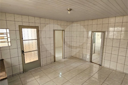 Casa à venda ou para alugar com 5 quartos, sendo 1 suíte, no Centro, Salto, SP