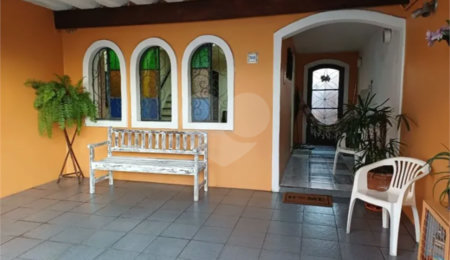 Casa à venda com 2 quartos, sendo 1 suíte,  em Conjunto Residencial Novo Pacaembu, São Paulo, SP