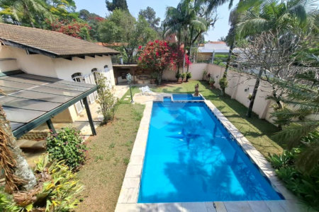 Casa à venda com 5 quartos, sendo 3 suítes,  em Alto da Boa Vista, São Paulo, SP