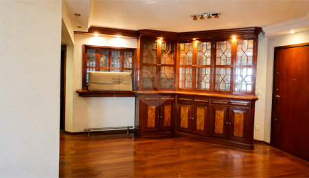 Apartamento à venda com 4 quartos, sendo 1 suíte,  em Moema, São Paulo, SP