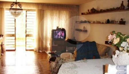 Sobrado à venda com 5 quartos, sendo 3 suítes,  em Vila Irmãos Arnoni, São Paulo, SP
