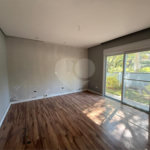 Casa alto padrão condomínio fechado em Atibaia com 4 suítes e ampla área de lazer, espaço gourmet, piscina, 6 vagas garagem