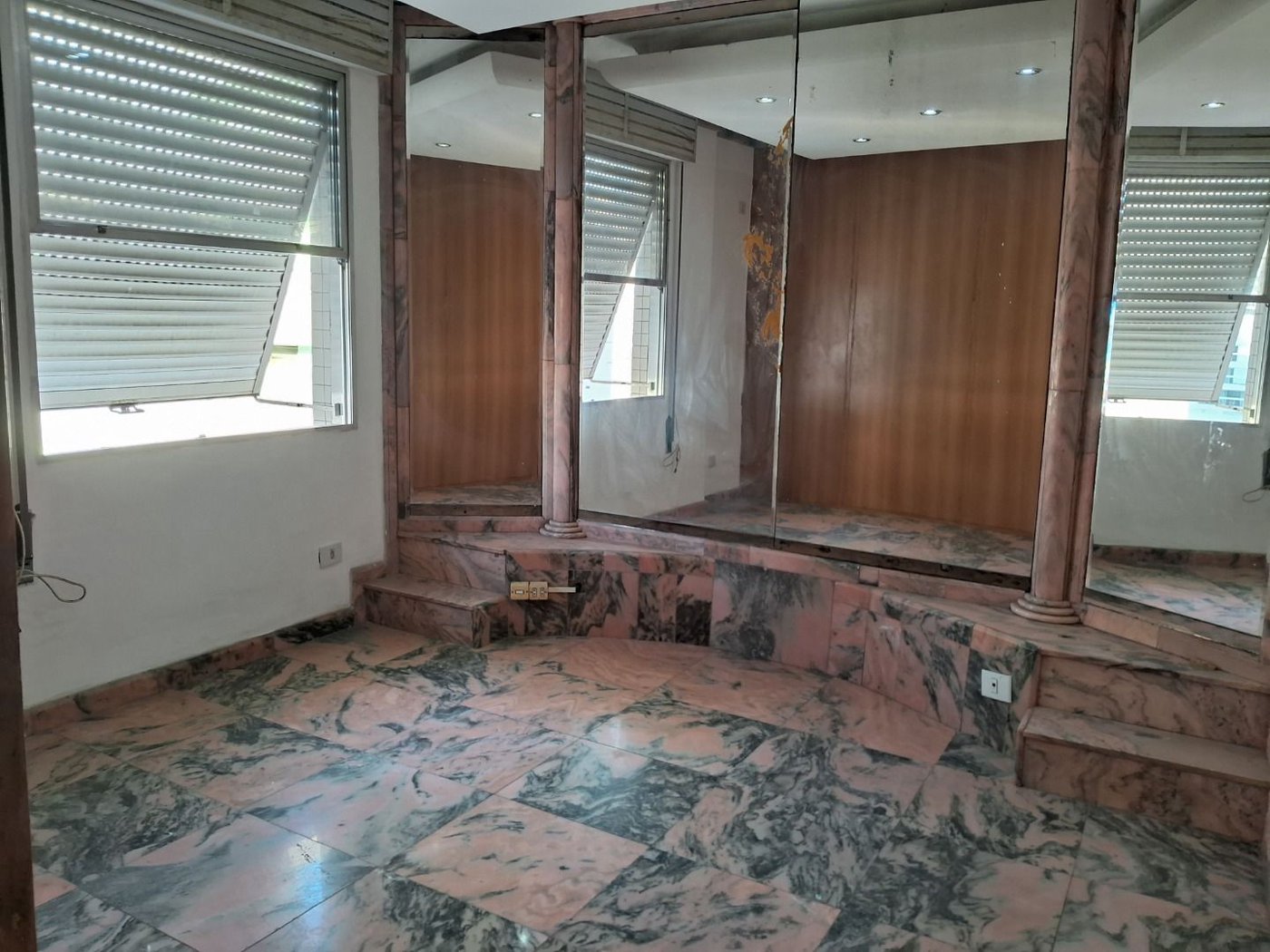 Cobertura com 3 dormitórios, 231 m² - venda por R$ 1.950.000,00 ou aluguel por R$ 10.000,00/mês - Ponta da Praia - Santos/SP