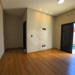 Casa à venda com 2 quartos, sendo 1 suíte, no condomínio Terras de São Francisco, Sorocaba - SP
