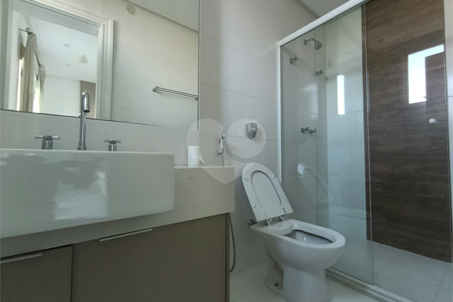 Apartamento para alugar com 3 suítes em Jardim Virgínia, Guarujá, SP
