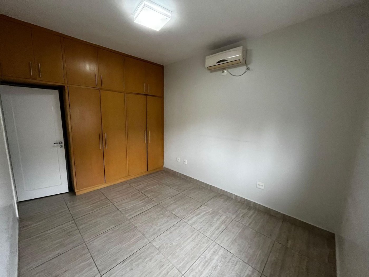 Sobrado com 3 dormitórios à venda, 152 m² por R$ 1.700.000,00 - Embaré - Santos/SP