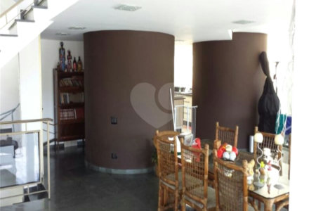Sobrado à venda com 5 quartos, sendo 4 suítes,  em Tucuruvi, São Paulo, SP