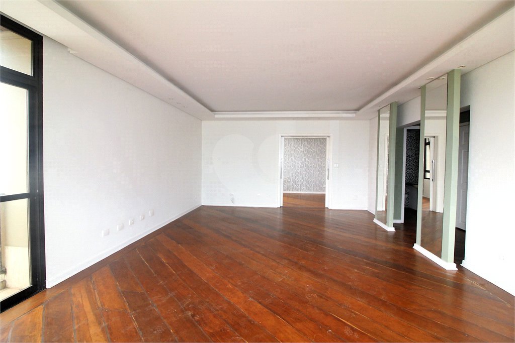 Apartamento à venda com 4 quartos, sendo 3 suítes, em Santo Amaro, São Paulo, SP