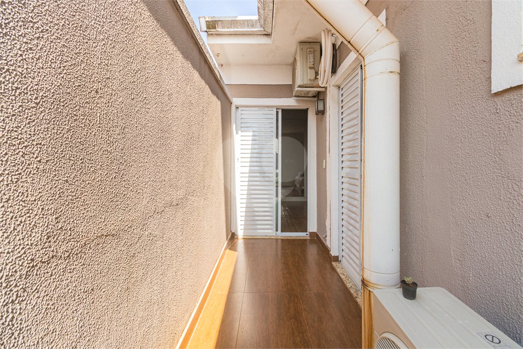 Casa à venda com 4 quartos, sendo 2 suítes, em Jardim Prudência, São Paulo, SP