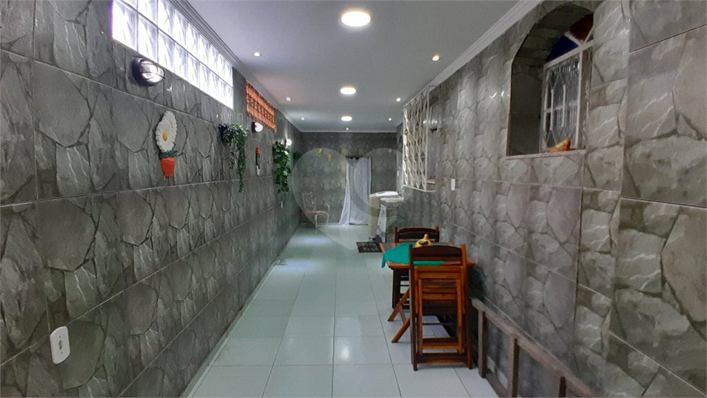 Casa à venda com 3 quartos em Campo Grande, Rio de Janeiro, RJ