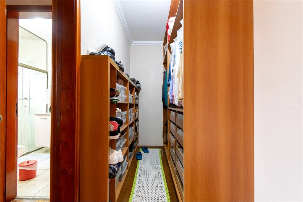 Casa à venda com 3 quartos, sendo 1 suíte,  em Vila Cordeiro, São Paulo, SP